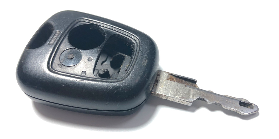 Carcasa de llave de coche desgastada